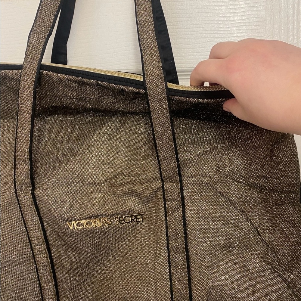 New w/o tags Victoria's Secret Glittering Gold Tote - Picture 4 of 6